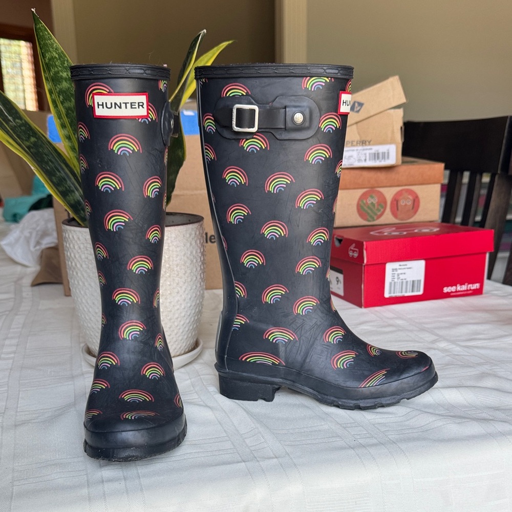 Hunter Black Boots with Colorful Rainbow Design